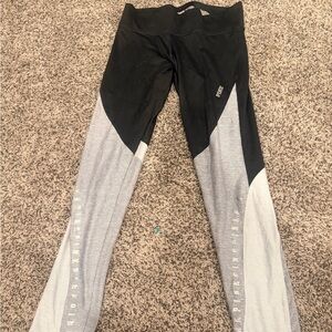 PINK Victoria's Secret Black and Gray Colorblock Leggings